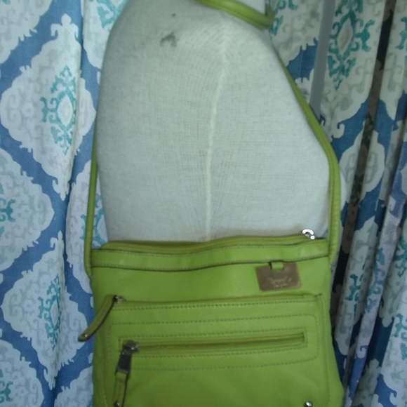 Tignanello Handbags - Tignanello Green Leather Crossbody GUC